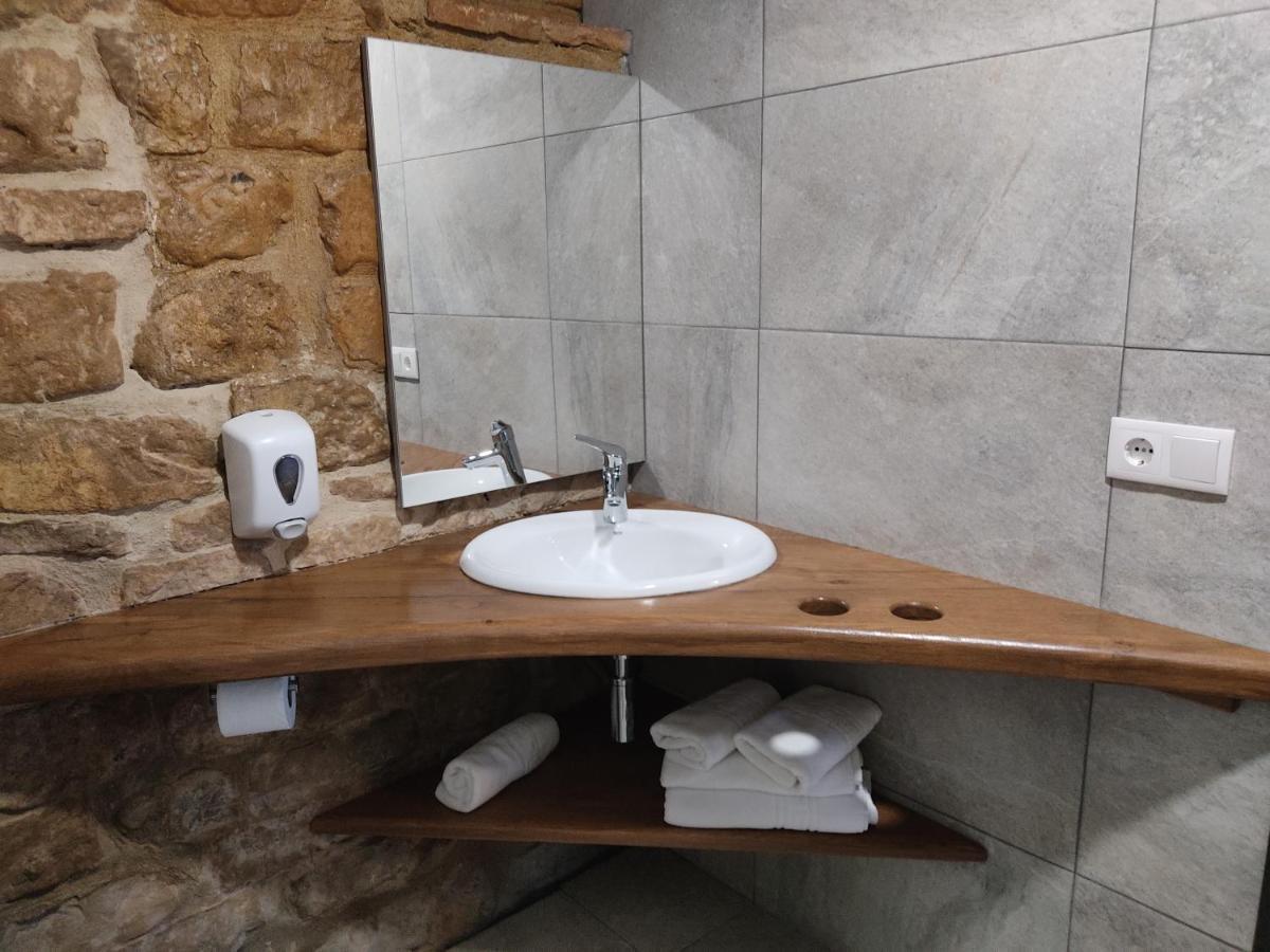 Hostal Suetxe Los Arcos Extérieur photo