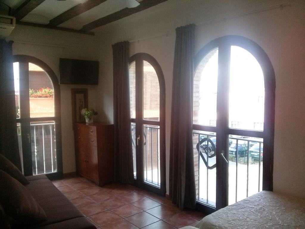 Hostal Suetxe Los Arcos Extérieur photo