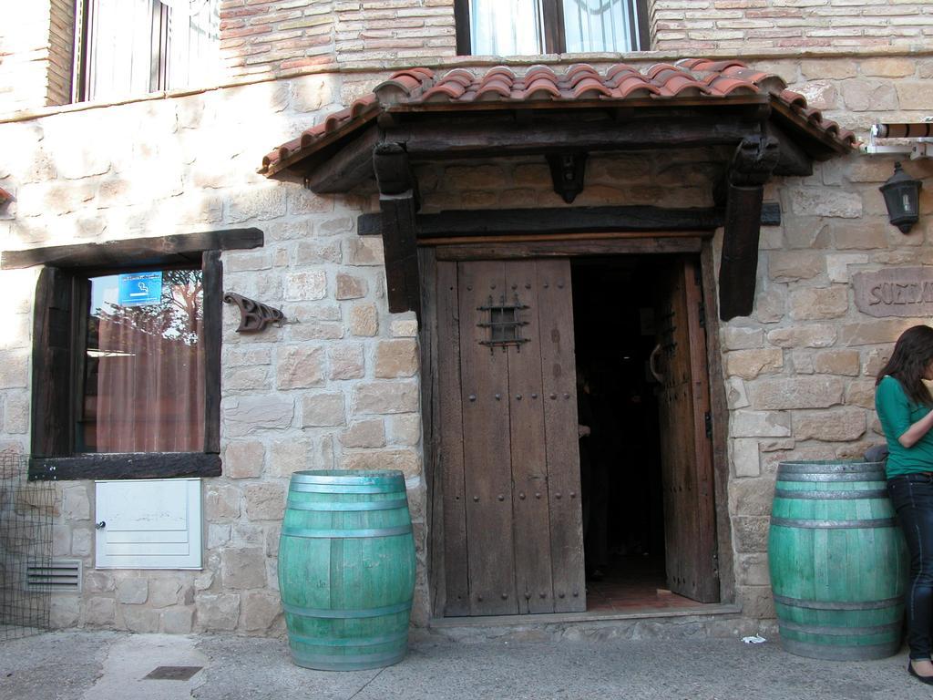 Hostal Suetxe Los Arcos Extérieur photo